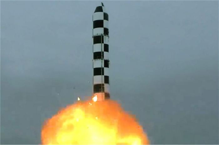 الصاروخ RS-28 Sarmat Russia_successfully_test-fires_rs-28_sarmat_icbm_intecontinental_ballistic_missile_925_001